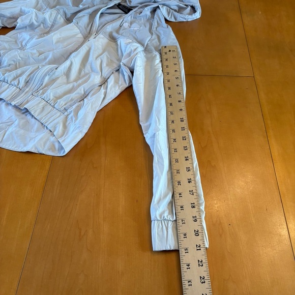 Nike Women’s XS Windrunner Windbreaker Full Zip Jacket - Picture 8 of 9